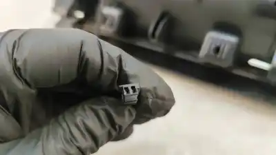 Автозапчасти б/у бардачок за bmw 1 (e87) 118 d ссылки oem iam 9127054  