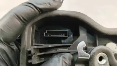 Peça sobressalente para automóvel em segunda mão fechadura da porta dianteira direita por bmw 1 (e87) 118 d referências oem iam 7167074  