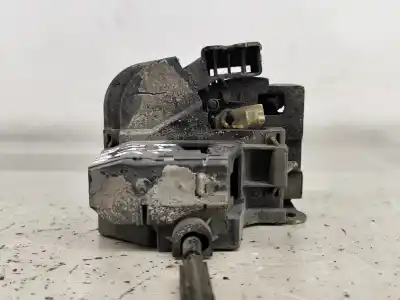 Автозапчастина б/у замок передніх дверей лівий для renault clio ii fase i (b/cb0) (1998->) 1.9 d (b/cb0e) посилання на oem iam   