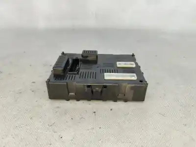 Second-hand car spare part fuse box unit for renault clio iii (br0/1, cr0/1) 1.2 16v (br02 br0j br11 cr02 cr0j cr11) oem iam references 8200343734