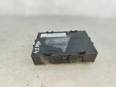 Second-hand car spare part fuse box unit for renault clio iii (br0/1, cr0/1) 1.2 16v (br02 br0j br11 cr02 cr0j cr11) oem iam references 8200343734  