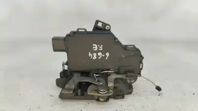 Автозапчастина б/у замок передніх дверей лівий для VOLKSWAGEN PASSAT VARIANT (3B5) 1.9 TDI Посилання на OEM IAM   