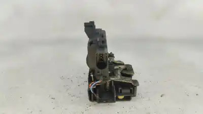 Pezzo di ricambio per auto di seconda mano serratura porta anteriore sinistra per volkswagen passat variant (3b5) 1.9 tdi riferimenti oem iam   