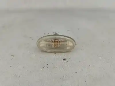 Peça sobressalente para automóvel em segunda mão farolim dianteiro direito por mazda 2 (dy) 1.2 referências oem iam 