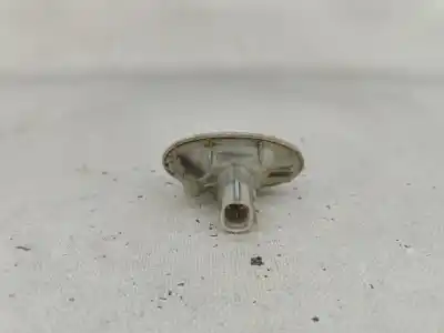 Second-hand car spare part front right headlight for mazda 2 (dy) 1.2 oem iam references   