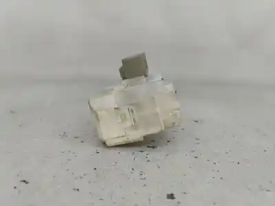 Peça sobressalente para automóvel em segunda mão caixa de fusíveis e relés por mitsubishi colt vi (z3_a, z2_a) 1.5 di-d (z39a) referências oem iam mn108928  