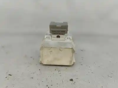 İkinci el araba yedek parçası Röle/sigorta Kutusu için MITSUBISHI COLT VI (Z3_A, Z2_A) 1.5 DI-D (Z39A) OEM IAM referansları MN108928  