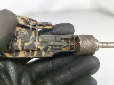 Peça sobressalente para automóvel em segunda mão injetor por mini mini (f55) cooper referências oem iam 0261500437  