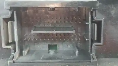 Second-hand car spare part fuse box unit for iveco daily vi furgón 33s14. 35s14. 35c14 oem iam references 5802282649  