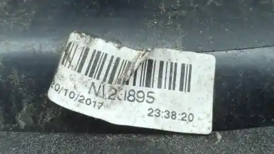 Автозапчастина б/у ліва передня зовнішня ручка для iveco daily vi furgón 33s14. 35s14. 35c14 посилання на oem iam nv23895  