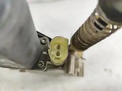 Peça sobressalente para automóvel em segunda mão elevador de vidros traseiro direito por bmw 5 (e39) 520 d referências oem iam 67628360511  