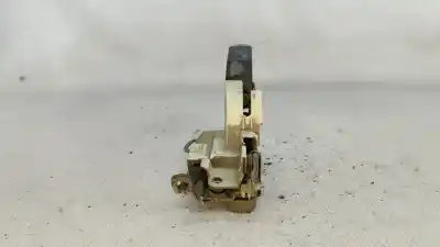 Second-hand car spare part left front door lock for opel corsa b (s93) 1.4 i 16v (f08 f68 m68) oem iam references 90452381  