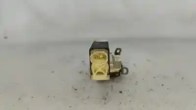 Second-hand car spare part left front door lock for opel corsa b (s93) 1.4 i 16v (f08 f68 m68) oem iam references 90452381  