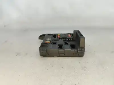 Second-hand car spare part fuse box unit for renault megane ii break (km0/1_) 1.5 dci (km02. km13) gasóleo 2004 5p oem iam references 8200306033b  