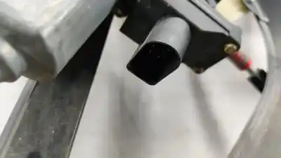 Автозапчасти б/у регулятор стекла переднего правого за audi a3 (8l1) 1.6 ссылки oem iam    Автозапчасти б/у регулятор стекла переднего правого за audi a3 (8l1) 1.6 ссылки oem iam