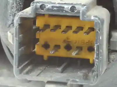 Pezzo di ricambio per auto di seconda mano specchio sinistro per renault megane ii break (km0/1_) 1.5 dci (km02. km13) gasóleo 2004 5p riferimenti oem iam 12353060  