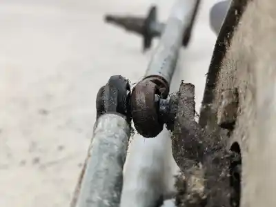 Pièce détachée automobile d'occasion moteur d'essuie-glace avant pour opel corsa b (s93) 1.2 i (f08 f68 m68) références oem iam 22084745  