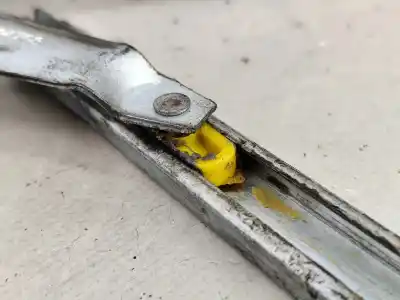 Pezzo di ricambio per auto di seconda mano alzacristalli anteriore sinistro per opel corsa c (x01) 1.7 dti (f08 f68) riferimenti oem iam 09113363   Pezzo di ricambio per auto di seconda mano alzacristalli anteriore sinistro per opel corsa c (x01) 1.7 dti (f08 f68) riferimenti oem iam 09113363