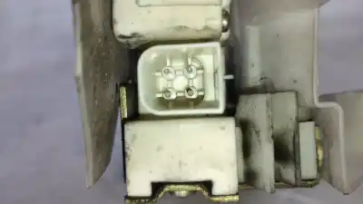 Pezzo di ricambio per auto di seconda mano serratura porta anteriore sinistra per ford fiesta iv (ja_, jb_) 1.25 i 16v gasolina 1998 5p riferimenti oem iam c7g0a  