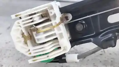 Second-hand car spare part driver left window regulator for bmw 1 (e87) 120 d oem iam references 6927027  