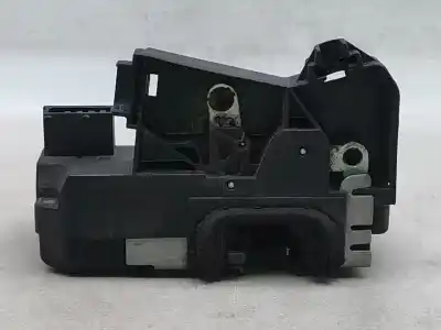 Pezzo di ricambio per auto di seconda mano serratura porta anteriore sinistra per opel corsa c 1.2 16v cat (z 12 xe / lw4) riferimenti oem iam 24434884  