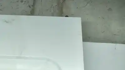 Second-hand car spare part right sliding side door for iveco daily vi furgón 33s14. 35s14. 35c14 oem iam references   