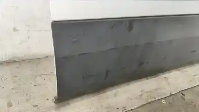 Second-hand car spare part right sliding side door for iveco daily vi furgón 33s14. 35s14. 35c14 oem iam references   