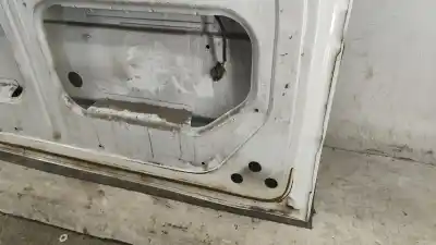Second-hand car spare part right sliding side door for iveco daily vi furgón 33s14. 35s14. 35c14 oem iam references   