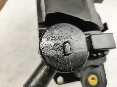 Автозапчастина б/у крішка коромислива для citroen c4 picasso ii 1.6 bluehdi 120 посилання на oem iam m06042a190  