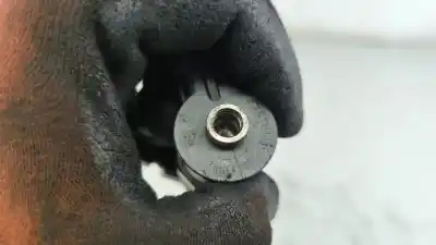 Pezzo di ricambio per auto di seconda mano iniettore per citroen c4 picasso ii 1.6 bluehdi 120 riferimenti oem iam 0445110566  