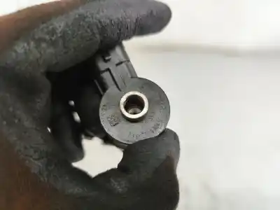 Second-hand car spare part injector for citroen c4 picasso ii 1.6 bluehdi 120 oem iam references 0445110566  