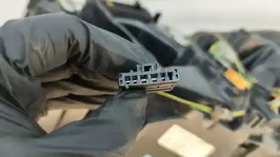 Автозапчастина б/у лівий ход ліхар для citroen c4 picasso ii 1.6 bluehdi 120 посилання на oem iam 9814429680  