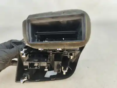 Pezzo di ricambio per auto di seconda mano griglia di aerazione per citroen c4 picasso ii 1.6 bluehdi 120 riferimenti oem iam 967797677a  