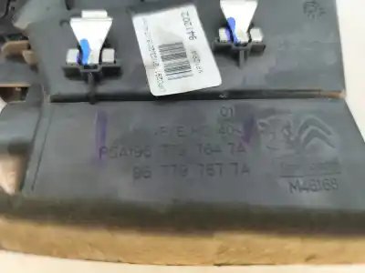 Pezzo di ricambio per auto di seconda mano griglia di aerazione per citroen c4 picasso ii 1.6 bluehdi 120 riferimenti oem iam 967797677a  