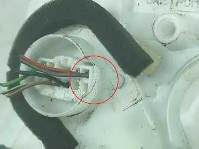 Peça sobressalente para automóvel em segunda mão fechadura da porta dianteira esquerda por suzuki swift iii (mz, ez) 1.3 ddis (rs 413d) referências oem iam 8220262j30  