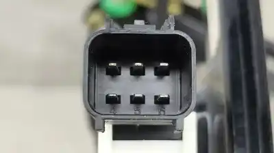 Peça sobressalente para automóvel em segunda mão elevador de vidros dianteiro direito por ford focus iii 1.6 tdci referências oem iam a65063110  