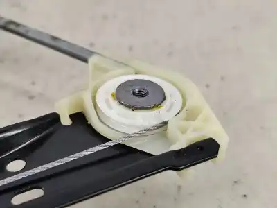 Second-hand car spare part passenger side right window regulator for jaguar i-pace (x590) ev400 awd oem iam references 013082273  