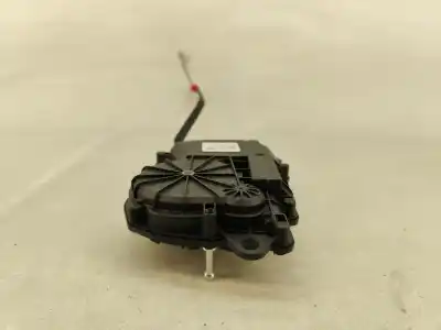 Автозапчасти б/у замок багажника/ворот за jaguar i-pace (x590) ev400 awd ссылки oem iam motor / j9d3404c10aa  