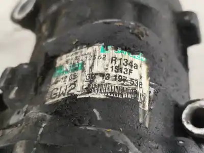 Pezzo di ricambio per auto di seconda mano compressore aria condizionata per opel corsa c 1.3 16v cdti cat (z 13 dt / ln9) riferimenti oem iam 01402412562  