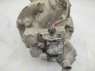 Pezzo di ricambio per auto di seconda mano compressore aria condizionata per skoda fabia i break (6y5) 1.4 gasolina 2002 5p riferimenti oem iam 6q0820803d  