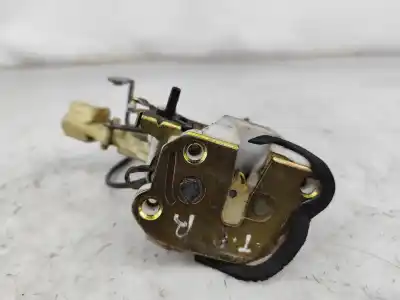 Peça sobressalente para automóvel em segunda mão fechadura da porta traseira direita por toyota yaris (_p1_) 1.0 (scp10_) referências oem iam 