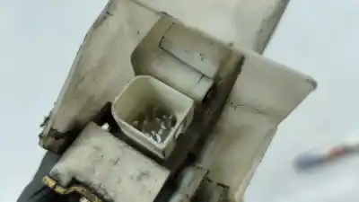 Pezzo di ricambio per auto di seconda mano serratura porta anteriore destra per ford fiesta iv (ja_, jb_) 1.25 i 16v gasolina 1998 5p riferimenti oem iam 96fga219a65cg  