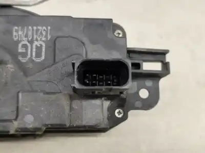 Pezzo di ricambio per auto di seconda mano serratura porta anteriore destra per opel astra h gtc (a04) 1.7 cdti (l08) riferimenti oem iam 13210749  