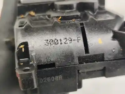 Автозапчастина б/у замок заднього правого дверя для renault clio iii (br0/1, cr0/1) 1.2 16v (br02 br0j br11 cr02 cr0j cr11) посилання на oem iam   