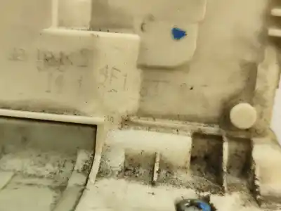 Second-hand car spare part front right door lock for audi a6 avant (4f5) 2.7 tdi oem iam references 4f1837016   Second-hand car spare part front right door lock for audi a6 avant (4f5) 2.7 tdi oem iam references 4f1837016