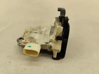 Second-hand car spare part left front door lock for audi a6 avant (4f5) 2.7 tdi oem iam references 4f1837015   Second-hand car spare part left front door lock for audi a6 avant (4f5) 2.7 tdi oem iam references 4f1837015