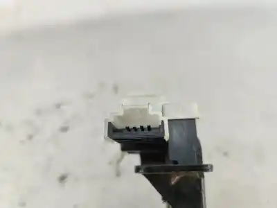 Second-hand car spare part trunk lock for renault clio iii (br0/1, cr0/1) 1.2 16v (br02 br0j br11 cr02 cr0j cr11) oem iam references 8200076240e  