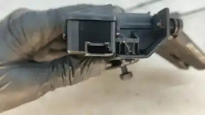 Peça sobressalente para automóvel em segunda mão fechadura do mala por bmw 1 (e81) gasóleo 2010 3p referências oem iam 7840617  