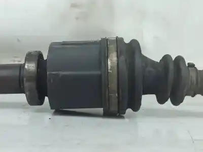 Автозапчастина б/у передня права трансмісія для renault megane ii break (km0/1_) 1.5 dci (km02. km13) gasóleo 2004 5p посилання на oem iam 8200472158  