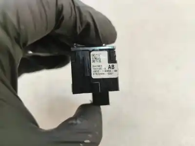 Автозапчасти б/у предупреждение за jaguar i-pace (x590) ev400 awd ссылки oem iam j9d311k656ab  